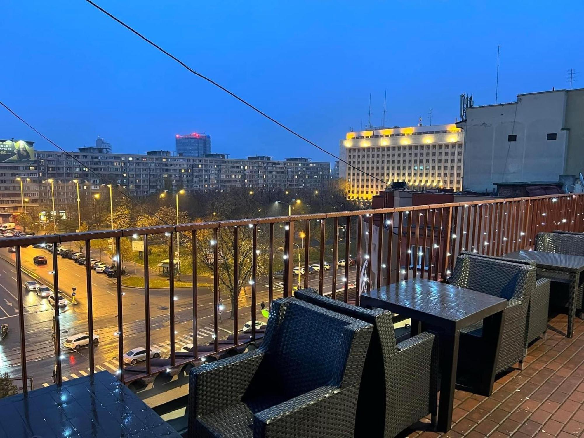 Hotel Reina Bucarest Exterior foto